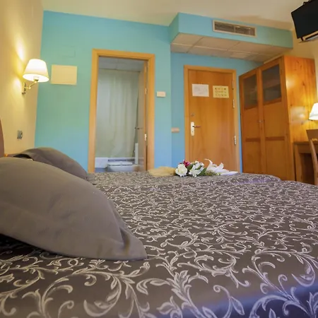 Hotel El Pinche De Oro 2*