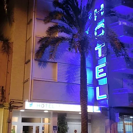 El Pinche De Oro Hotel 2*