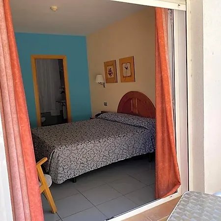 Hotel El Pinche De Oro 2*