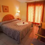 Szálloda El Pinche De Oro 2*