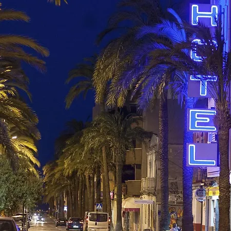 El Pinche De Oro Hotel