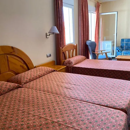 Hotel El Pinche De Oro 2*