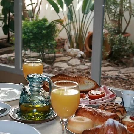 El Pinche De Oro Hotel 2*