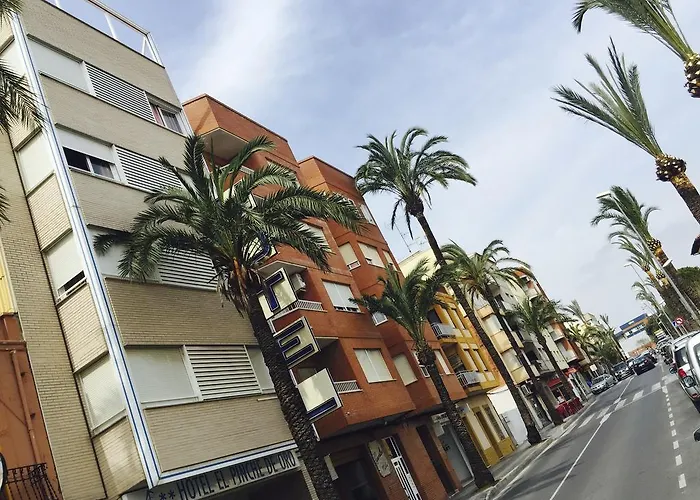 Hotel El Pinche De Oro