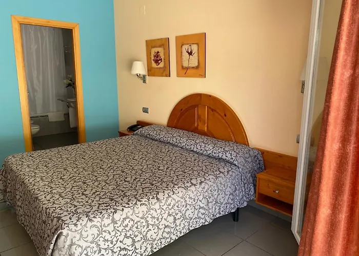 El Pinche De Oro Hotel 2*